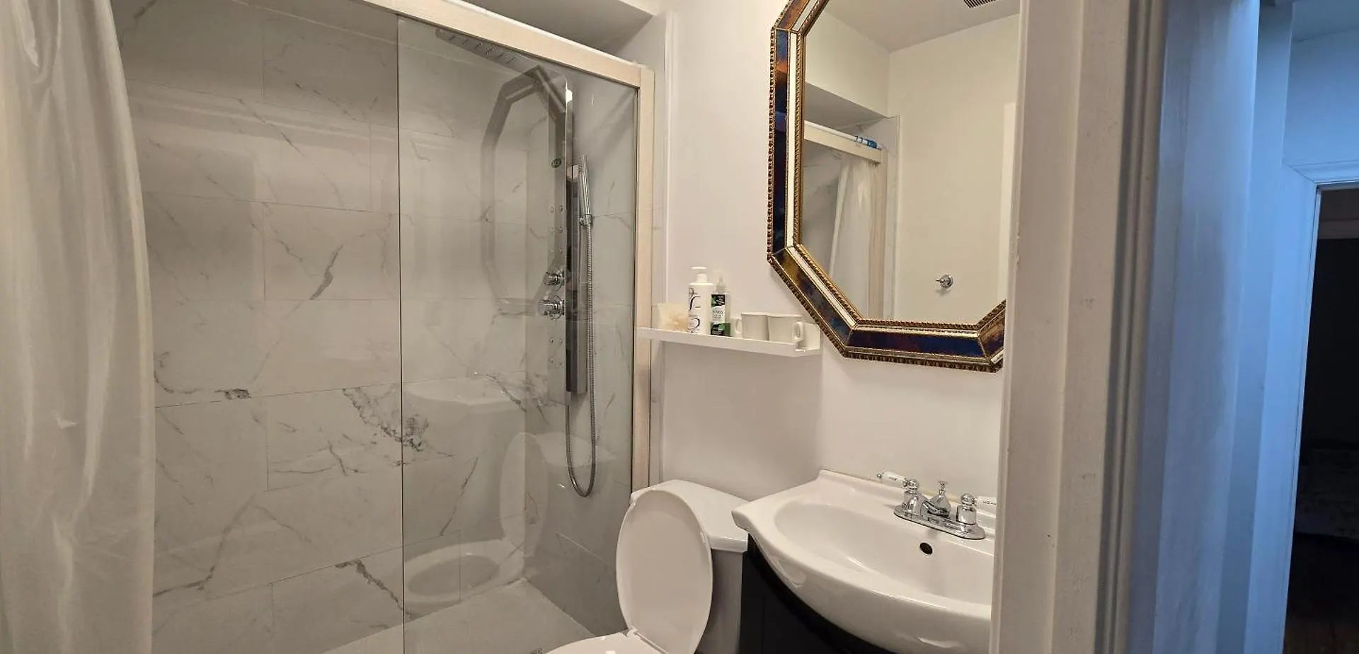 Margie Townhome Suites Toronto Canadá